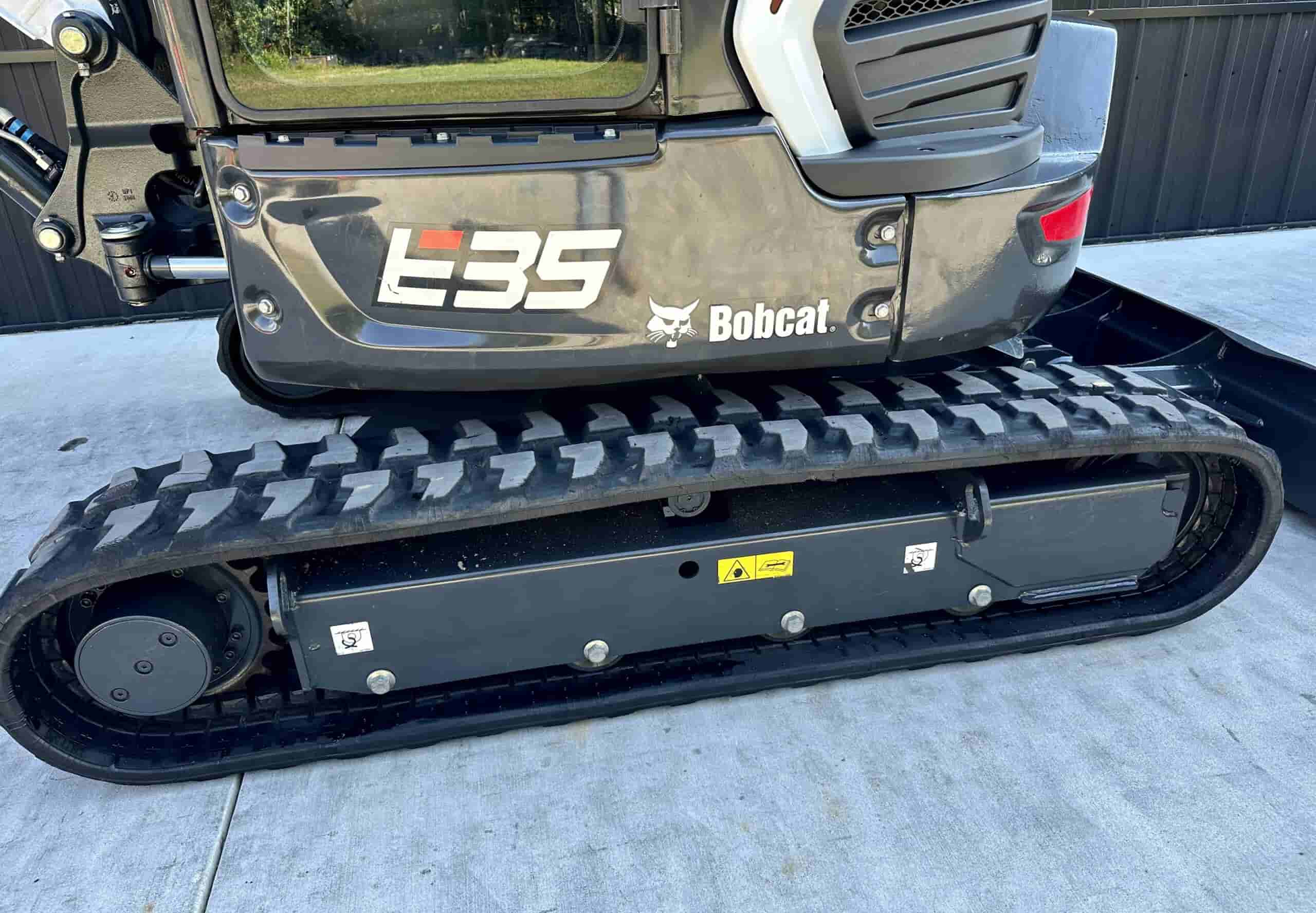 2021 BOBCAT E35i CLEAN
